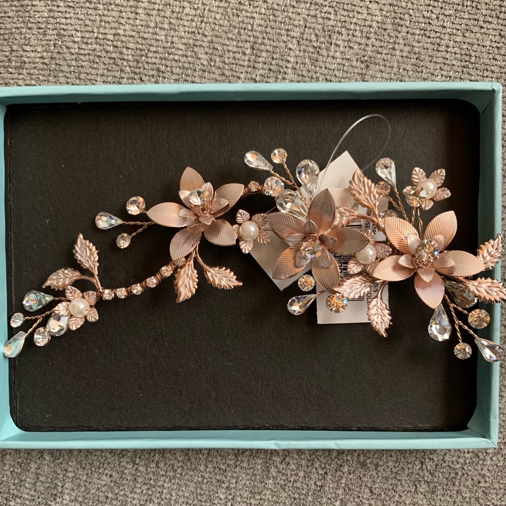 Pearl and Crystal Bridal/Formal Hair Clip